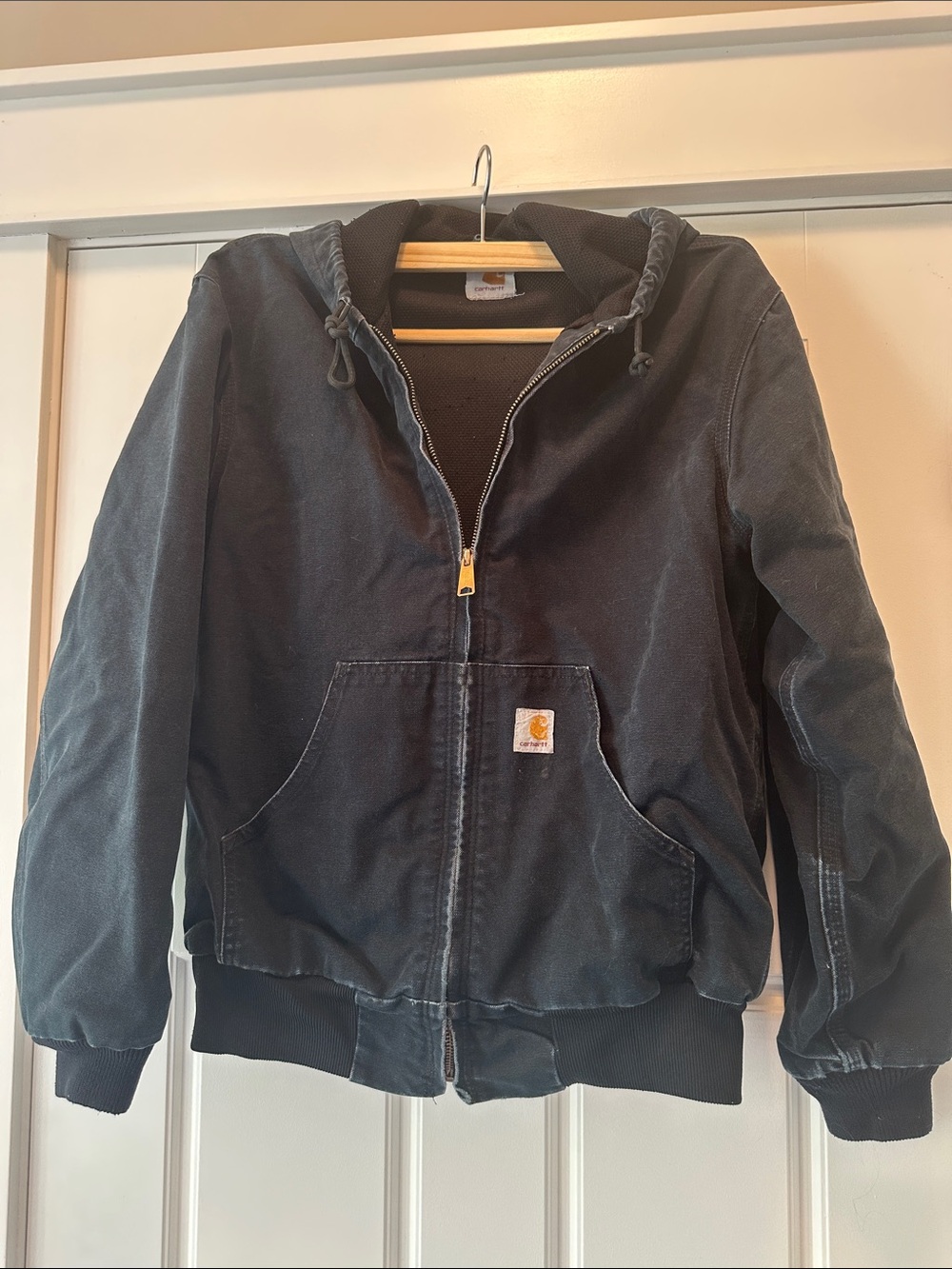 Carhartt J131 Black Hooded Active Jacket Thermal Lined Faded Workwear
